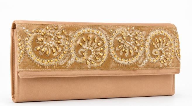 Sunehri- Sleek Clutch