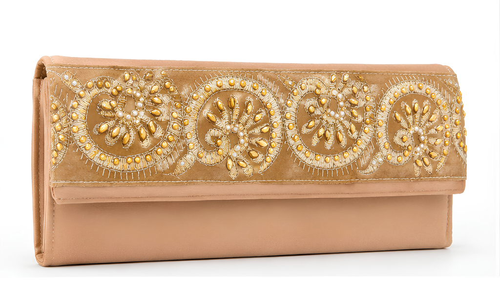 Sunehri- Sleek Clutch